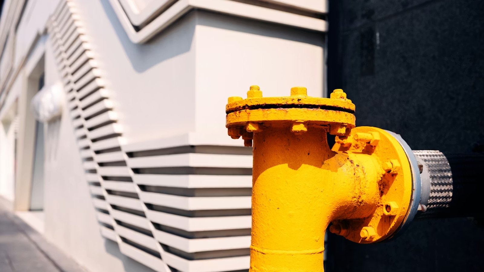 Italy Fined an Energy Supplier Whose Credit Score Refused Contracts Without Explanation